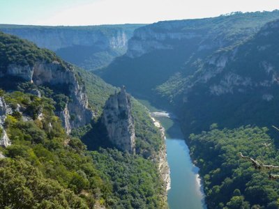 Cliquez pour découvrir toutes les photos de l'ÉTABLISSEMENT ! camping Les Bords De Cèze photo 16