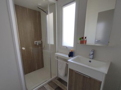 Cliquez pour découvrir toutes les photos de l'HÉBERGEMENT ! chalet - L'Eden photo 9