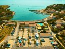 Camping Pas Cher vous présente avec son site Officiel campingpascher.fr, le Camping Domaine Des Tamaris Pausado classé 3 étoiles, situé sur la commune de La Couronne dans le département Bouches-du-rhône (Provence Alpes Côte D'azur) en France. Le camping Domaine Des Tamaris Pausado vous propose un hébergement de type mobil-home de 60 m² avec climatisation (télévision). L'établissement vous propose 8 autres types d'hébergements. Découvrez tous nos séjours à petits prix dans la commune et aux alentours de La Couronne du département : Bouches-du-rhône (Provence Alpes Côte D'azur). Les Avis clients pour le Camping Domaine Des Tamaris Pausado sont excellents avec une note moyenne de 8 sur 10. Piscine chauffée, Piscine extérieure, Animation enfants, Animations familiales, Aire de jeux enfants, Jet-ski, Paddle, Plongée, Pétanque, Sports nautiques, Restaurant, Épicerie,... En savoir plus : cliquez-ICI.