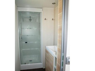 Cliquez pour découvrir toutes les photos de l'HÉBERGEMENT ! mobil-home - BONNES VACANCES Sur CAMPING LE BOSC photo 3