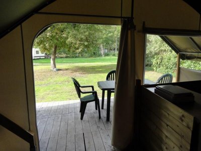 Cliquez pour découvrir toutes les photos de l'HÉBERGEMENT ! tente en toile et bois - Sunelia L'Etang De Sologne photo 2
