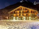 Camping Pas Cher vous présente avec son site Officiel campingpascher.fr, le Village vacances FranceComfort AlpResort Portes Du Soleil, situé sur la commune de La Chapelle D'abondance dans le département Haute-savoie (Rhône Alpes) en France. Le village vacances FranceComfort AlpResort Portes Du Soleil vous propose un hébergement de type appartement de 80 m² pour 1 personne (télévision). L'établissement vous propose 8 autres types d'hébergements. Découvrez tous nos séjours à petits prix dans la commune et aux alentours de La Chapelle D'abondance du département : Haute-savoie (Rhône Alpes). Piscine extérieure, Baby-foot, Court de tennis, Ping-pong, Salle de fitness,... En savoir plus : cliquez-ICI.