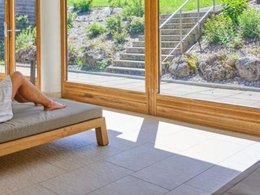 Camping Pas Cher vous présente avec son site Officiel campingpascher.fr, le Village vacances FranceComfort AlpResort Portes Du Soleil, situé sur la commune de La Chapelle D'abondance dans le département Haute-savoie (Rhône Alpes) en France. Le village vacances FranceComfort AlpResort Portes Du Soleil, vous présente un hébergement de type appartement de 70 m² et télévision. Le village vacances FranceComfort AlpResort Portes Du Soleil vous propose du sam. 12 septembre au sam. 19 septembre 2026, en promotion à -10% pour 7 nuits à 476,28 € au lieu de 529,2 € soit une Économie de 52,92 €. Cette location propose 22 dates différentes pour réserver votre séjour. Découvrez également les 8 autres gammes d'hébergements du village vacances. Piscine extérieure, Baby-foot, Court de tennis, Ping-pong, Salle de fitness,... En savoir plus : cliquez-ICI.