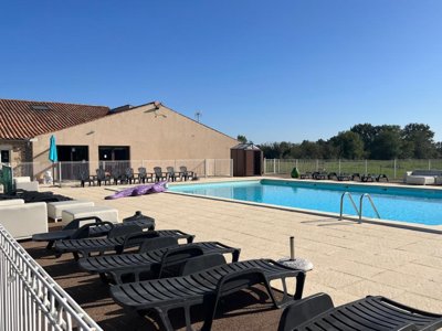 Cliquez pour découvrir toutes les photos de l'ÉTABLISSEMENT ! résidence Le Hameau De Vouvant photo 1