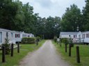 Camping Pas Cher vous présente avec son site Officiel campingpascher.fr, le Camping Floreal Holidays Het Veen classé 4 étoiles, situé sur la commune de Brecht dans le département Flandre Occidentale (Flandre) en Belgique. Le camping Floreal Holidays Het Veen vous propose un hébergement de type mobil-home. L'établissement vous propose 2 autres types d'hébergements. Découvrez tous nos séjours à petits prix dans la commune et aux alentours de Brecht du département : Flandre Occidentale (Flandre). Les Avis clients pour le Camping Floreal Holidays Het Veen sont excellents avec une note moyenne de 9 sur 10. Piscine extérieure, Animations familiales, Club enfants, Aire de jeux enfants, Ping-pong, Piscine, Pétanque, Terrain multisports, Bar, Dépôt de pain, Restaurant, Snack/Bar, Épicerie,... En savoir plus : cliquez-ICI.