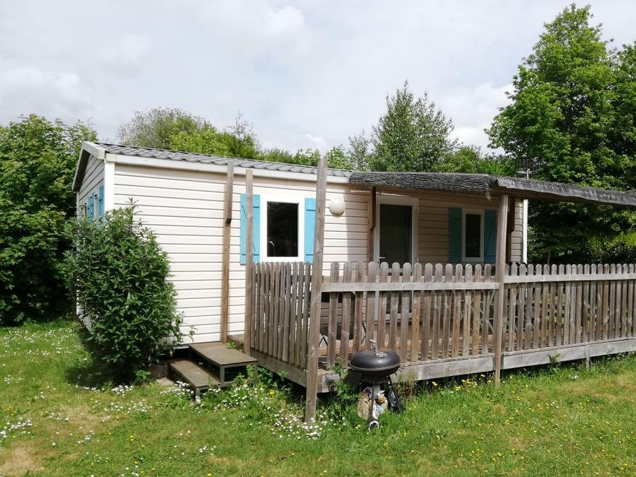 Camping Pas Cher vous présente avec son site Officiel campingpascher.fr, le Camping Ushuaïa Villages - Les Pommiers Pays D'Auge classé 3 étoiles, situé sur la commune de Saint Sylvestre De Cormeilles dans le département Eure (Haute Normandie) en France. Le camping Ushuaïa Villages - Les Pommiers Pays D'Auge, vous présente un hébergement de type mobil-home. Le camping Ushuaïa Villages - Les Pommiers Pays D'Auge vous propose du sam. 19 septembre au sam. 26 septembre 2026 pour 7 nuits à 279€. Cette location propose 56 dates différentes pour réserver votre séjour. Découvrez également les 14 autres gammes d'hébergements du camping. Les Avis clients pour le Camping Ushuaïa Villages - Les Pommiers Pays D'Auge sont excellents avec une note moyenne de 9 sur 10. Piscine chauffée, Piscine couverte, Animation enfants, Aire de jeux enfants, Baby-foot, Parcours sportif, Pétanque, Randonnée, Structure gonflable enfants, Trampoline, Dépôt de pain, Snack/Bar,... En savoir plus : cliquez-ICI.