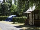 Cliquez pour découvrir toutes les photos de l'HÉBERGEMENT ! tente en toile et bois - camping Du Lac Terre D'Auge photo 2