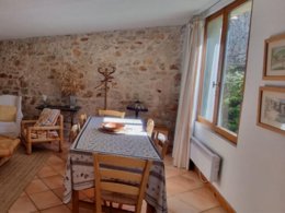 Camping Pas Cher vous présente avec son site Officiel campingpascher.fr, le Camping Verdon Les Grands Domaines classé 3 étoiles, situé sur la commune de Saint Laurent Du Verdon dans le département Alpes-de-haute-provence (Provence Alpes Côte D'azur) en France. Le camping Verdon Les Grands Domaines vous propose un hébergement de type maison de campagne de 90 m². L'établissement vous propose 14 autres types d'hébergements. Découvrez tous nos séjours à petits prix dans la commune et aux alentours de Saint Laurent Du Verdon du département : Alpes-de-haute-provence (Provence Alpes Côte D'azur). Les Avis clients pour le Camping Verdon Les Grands Domaines sont excellents avec une note moyenne de 10 sur 10. Piscine extérieure, Club ados, Club enfants, Canoë-kayak, Paddle, Pétanque, Terrain de volley-ball, Tir à l’arc, Bar, Restaurant,... En savoir plus : cliquez-ICI.