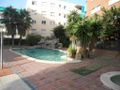 Camping Pas Cher vous présente avec son site Officiel campingpascher.fr, le Établissement Apartamentos Palas By Viajes Velero - Salou, situé sur la commune de Salou dans le département Tarragone (Catalogne) en Espagne. L'établissement Apartamentos Palas By Viajes Velero - Salou vous propose un hébergement de type appartement. L'établissement vous propose 2 autres types d'hébergements. Découvrez tous nos séjours à petits prix dans la commune et aux alentours de Salou du département : Tarragone (Catalogne).... En savoir plus : cliquez-ICI.