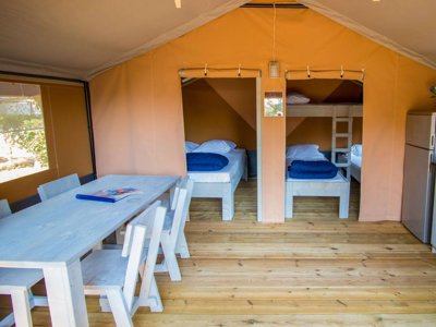 Cliquez pour découvrir toutes les photos de l'HÉBERGEMENT ! tente en toile et bois - Valamar Baska photo 7