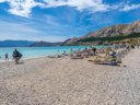 Camping Pas Cher vous présente avec son site Officiel campingpascher.fr, le Camping Valamar Baska classé 4 étoiles, situé sur la commune de Baska Voda dans le département Split-dalmatien (Dalmatie) en Croatie. Le camping Valamar Baska vous propose un hébergement de type tente. L'établissement vous propose un autre type d'hébergement. Découvrez tous nos séjours à petits prix dans la commune et aux alentours de Baska Voda du département : Split-dalmatien (Dalmatie). Piscine extérieure, Club enfants, Aire de jeux enfants, Bar, Restaurant,... En savoir plus : cliquez-ICI.