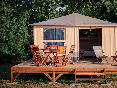 Cliquez pour découvrir toutes les photos de l'ÉTABLISSEMENT ! camping Ushuaïa Villages Provence-Ventoux photo 17