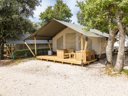 Cliquez pour découvrir toutes les photos de l'HÉBERGEMENT ! tente en toile et bois - camping Naturist Solaris photo 7