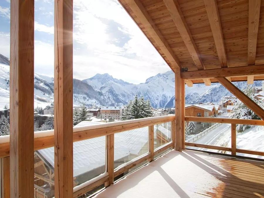 Camping Pas Cher vous présente avec son site Officiel campingpascher.fr, la Résidence Chalet L'Ours Brun - Les Deux Alpes, située sur la commune de Les 2 Alpes dans le département Isère (Rhône Alpes) en France. La résidence Chalet L'Ours Brun - Les Deux Alpes vous propose un hébergement de type chalet. L'établissement vous propose un autre type d'hébergement. Découvrez tous nos séjours à petits prix dans la commune et aux alentours de Les 2 Alpes du département : Isère (Rhône Alpes). Salle de fitness,... En savoir plus : cliquez-ICI.