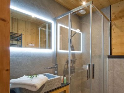 Cliquez pour découvrir toutes les photos de l'ÉTABLISSEMENT ! résidence Chalet L'Ours Brun - Les Deux Alpes photo 10