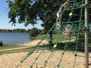 Camping Pas Cher vous présente avec son site Officiel campingpascher.fr, le Camping Du Lac Pouzauges classé 3 étoiles, situé sur la commune de Pouzauges dans le département Vendée (Pays De La Loire) en France. Le camping Du Lac Pouzauges, vous présente un hébergement de type studio et télévision. Le camping Du Lac Pouzauges vous propose du dimanche 27 septembre au dimanche 04 octobre 2026 pour 7 nuits à 458€. Cette location propose 136 dates différentes pour réserver votre séjour. Découvrez également les 8 autres gammes d'hébergements du camping. Animations familiales, Aire de jeux enfants, Ping-pong, Pétanque, Randonnée, Structure gonflable enfants, Trampoline, Pizzeria, Restaurant, Épicerie,... En savoir plus : cliquez-ICI.