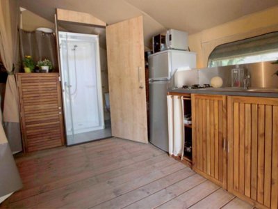 tente en toile et bois - Domaine Des Etangs De Taysse photo 3