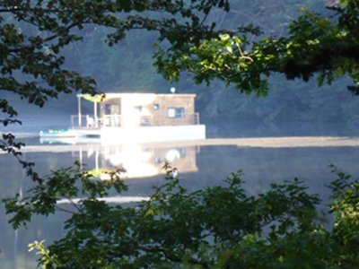 hébergement insolite - Domaine Des Etangs De Taysse photo 8