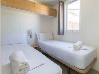 Cliquez pour découvrir toutes les photos de l'HÉBERGEMENT ! mobil-home - 3 Estrellas photo 9