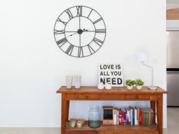 Camping Pas Cher vous présente avec son site Officiel campingpascher.fr, le Village vacances FranceComfort Residence De Salernes, situé sur la commune de Salernes dans le département Var (Provence Alpes Côte D'azur) en France. Le village vacances FranceComfort Residence De Salernes, vous présente un hébergement de type maison de 115 m² avec climatisation et télévision. Le village vacances FranceComfort Residence De Salernes vous propose du sam. 06 juin au sam. 13 juin 2026, en promotion à -10% pour 7 nuits à 1256,85 € au lieu de 1396,5 € soit une Économie de 139,65 €. Cette location propose 12 dates différentes pour réserver votre séjour. Découvrez également les 5 autres gammes d'hébergements du village vacances. Escalade, Jet-ski, Plongée, Surf,... En savoir plus : cliquez-ICI.