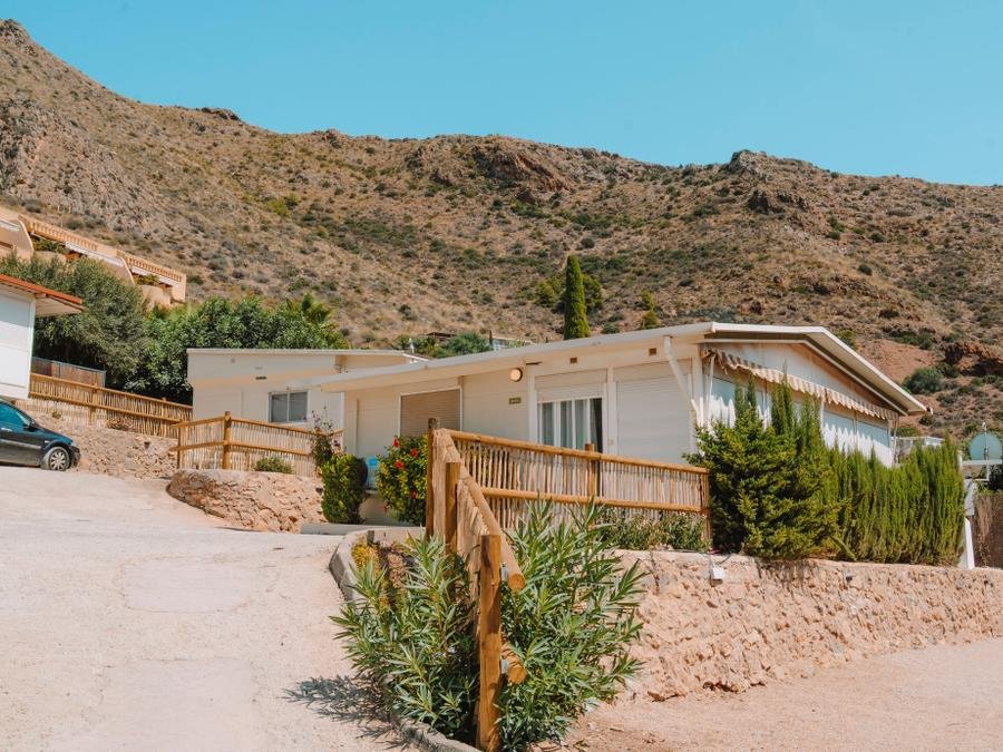 Camping Pas Cher vous présente avec son site Officiel campingpascher.fr, le Camping El Portus classé 3 étoiles, situé sur la commune de Murcia/la Tercia dans le département Murcia (Murcie) en Espagne. Le camping El Portus vous propose un hébergement de type bungalow avec climatisation. L'établissement vous propose 10 autres types d'hébergements. Découvrez tous nos séjours à petits prix dans la commune et aux alentours de Murcia/la Tercia du département : Murcia (Murcie). Mer, Piscine extérieure, Canoë-kayak, Court de tennis, Pédalo, Restaurant, Épicerie,... En savoir plus : cliquez-ICI.
