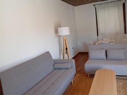 Camping Pas Cher vous présente avec son site Officiel campingpascher.fr, le Camping Sierra De Javalambre classé 3 étoiles, situé sur la commune de Manzanera dans le département Teruel (Aragon) en Espagne. Le camping Sierra De Javalambre, vous présente un hébergement de type bungalow. Le camping Sierra De Javalambre vous propose du sam. 13 décembre au sam. 20 décembre 2025 avec un DÉPART DEMAIN pour 7 nuits à 805€. Cette location propose 13 dates différentes pour réserver votre séjour. Découvrez également les 14 autres gammes d'hébergements du camping. Aire de jeux enfants, Terrain multisports, Snack/Bar,... En savoir plus : cliquez-ICI.