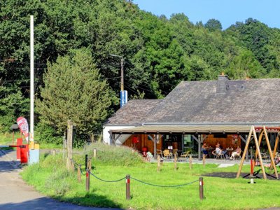 Cliquez pour découvrir toutes les photos de l'HÉBERGEMENT ! hébergement insolite - Le Hameau De L'Ourthe photo 10