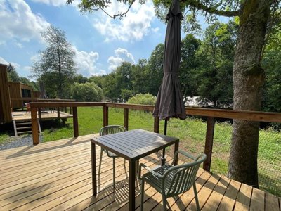 Cliquez pour découvrir toutes les photos de l'HÉBERGEMENT ! lodge - Le Hameau De L'Ourthe photo 4