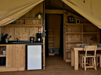 Cliquez pour découvrir toutes les photos de l'HÉBERGEMENT ! tente en toile et bois - Le Hameau De L'Ourthe photo 12