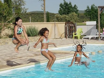 Cliquez pour découvrir toutes les photos de l'ÉTABLISSEMENT ! camping Domaine De Chadeyron - Et Gîtes photo 3