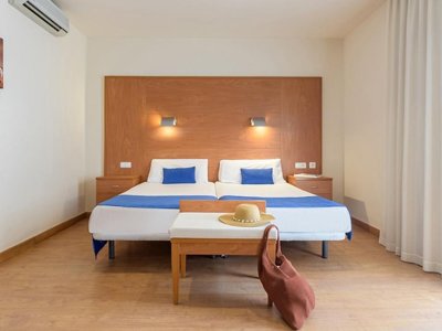 chambre - Pierre & Vacances Hotel Horitzó photo 1