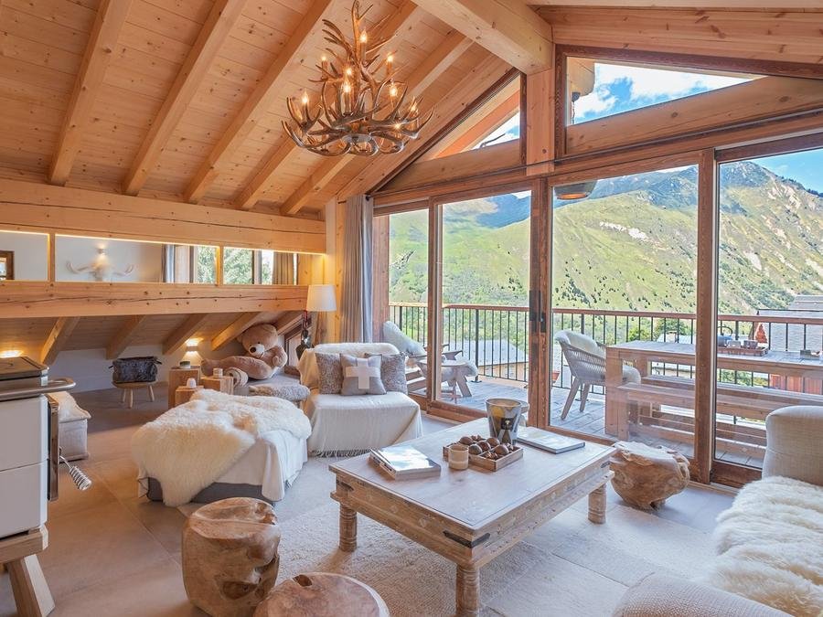 Camping Pas Cher vous présente avec son site Officiel campingpascher.fr, la Résidence Chalet Odalys Duc Blanc, située sur la commune de Saint Martin De Belleville dans le département Savoie (Rhône Alpes) en France. La résidence Chalet Odalys Duc Blanc vous propose un hébergement de type chalet. L'établissement vous propose un autre type d'hébergement. Découvrez tous nos séjours à petits prix dans la commune et aux alentours de Saint Martin De Belleville du département : Savoie (Rhône Alpes). Restaurant, Épicerie,... En savoir plus : cliquez-ICI.