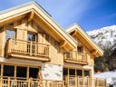 Camping Pas Cher vous présente avec son site Officiel campingpascher.fr, la Résidence Chalet Odalys Les Lions Blancs, située sur la commune de Valloire dans le département Savoie (Rhône Alpes) en France. La résidence Chalet Odalys Les Lions Blancs vous propose un hébergement de type chalet. L'établissement vous propose un autre type d'hébergement. Découvrez tous nos séjours à petits prix dans la commune et aux alentours de Valloire du département : Savoie (Rhône Alpes). Restaurant, Épicerie,... En savoir plus : cliquez-ICI.