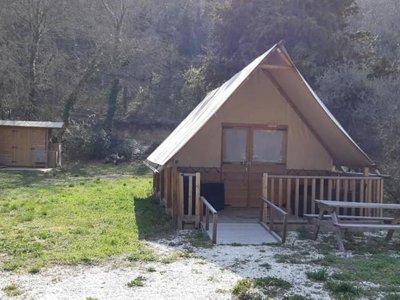 Cliquez pour découvrir toutes les photos de l'HÉBERGEMENT ! tente - Le Vallon Du Luberon photo 2