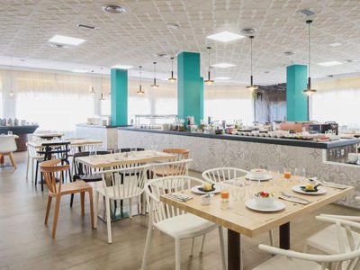 établissement Pierre & Vacances Hotel Lloret Santa Rosa photo 2