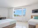 chambre - établissement Pierre & Vacances Hotel Lloret Santa Rosa photo 1