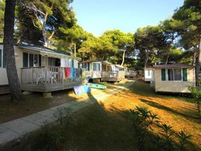 Cliquez pour découvrir toutes les photos de l'HÉBERGEMENT ! mobil-home - Arena Indije Mobile Homes photo 2