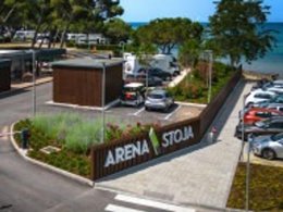 Camping Pas Cher vous présente avec son site Officiel campingpascher.fr, le Camping Arena Stoja Homes classé 4 étoiles, situé sur la commune de Pula dans le département Istrie (Istrie) en Croatie. Le camping Arena Stoja Homes vous propose un hébergement de type mobil-home de 57 m² pour 6 personnes avec climatisation (télévision). L'établissement vous propose 7 autres types d'hébergements. Découvrez tous nos séjours à petits prix dans la commune et aux alentours de Pula du département : Istrie (Istrie). Mer, Animation enfants, Club enfants, Aire de jeux enfants, Canoë-kayak, Club enfant de nuit, Jet-ski, Location de bateaux, Paddle, Plongée, Pédalo, Ski nautique, Sports nautiques, Terrain de badminton, Terrain de basketball, Terrain de beach-volley, Terrain de football, kiteSurf, Bar, Boulangerie, Restaurant, Supermarché, Épicerie,... En savoir plus : cliquez-ICI.
