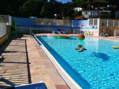 camping Les Lauriers Roses photo 4