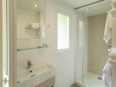 Cliquez pour découvrir toutes les photos de l'HÉBERGEMENT ! bungalow - HolaCamp Palamós photo 8