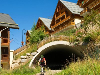 Cliquez pour découvrir toutes les photos de l'ÉTABLISSEMENT ! résidence Goélia Les Chalets Valoria photo 16