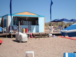 Camping Pas Cher vous présente avec son site Officiel campingpascher.fr, la Résidence Goélia - Sun Village classé 3 étoiles, située sur la commune de Portiragnes dans le département Hérault (Languedoc Roussillon) en France. La résidence Goélia - Sun Village, vous présente un hébergement de type maison. La résidence Goélia - Sun Village vous propose du sam. 12 septembre au sam. 19 septembre 2026 pour 7 nuits à 315€. Cette location propose 16 dates différentes pour réserver votre séjour. Découvrez également les 1 autres gammes d'hébergements de la résidence. Piscine extérieure, Pétanque,... En savoir plus : cliquez-ICI.