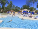 Camping Pas Cher vous présente avec son site Officiel campingpascher.fr, la Résidence SOWELL Family Les Landes De Gascogne classé 3 étoiles, située sur la commune de Barbaste dans le département Lot-et-garonne (Aquitaine) en France. La résidence SOWELL Family Les Landes De Gascogne vous propose un hébergement de type appartement de 40 m² pour 2 personnes. L'établissement vous propose 4 autres types d'hébergements. Découvrez tous nos séjours à petits prix dans la commune et aux alentours de Barbaste du département : Lot-et-garonne (Aquitaine). Piscine extérieure, Aire de jeux enfants, Court de tennis, Golf, Pétanque, Terrain de volley-ball,... En savoir plus : cliquez-ICI.