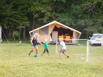 camping Domaine De Corneuil photo 23