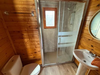 Cliquez pour découvrir toutes les photos de l'HÉBERGEMENT ! bungalow - Vidrà photo 7