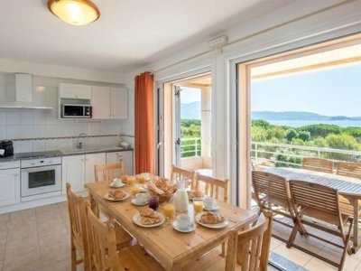 Cliquez pour découvrir toutes les photos de l'HÉBERGEMENT ! appartement - Pierre & Vacances Arinella photo 4