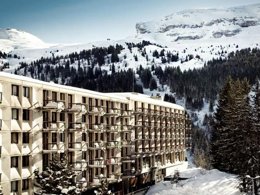 Camping Pas Cher vous présente avec son site Officiel campingpascher.fr, la Résidence Village Club MMV Le Flaine classé 4 étoiles, située sur la commune de Flaine dans le département Haute-savoie (Rhône Alpes) en France. La résidence Village Club MMV Le Flaine vous propose un hébergement de type chambre de 22 m² pour 2 personnes (télévision). L'établissement vous propose 3 autres types d'hébergements. Découvrez tous nos séjours à petits prix dans la commune et aux alentours de Flaine du département : Haute-savoie (Rhône Alpes). Animations familiales, Club ados, Club enfants, Bar, Buffet, Restaurant,... En savoir plus : cliquez-ICI.