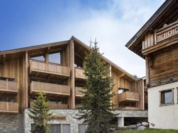 Camping Pas Cher vous présente avec son site Officiel campingpascher.fr, la Résidence Le Diamant Des Neiges - Terrésens - Hôtels & Résidences, située sur la commune de La Plagne dans le département Savoie (Rhône Alpes) en France. La résidence Le Diamant Des Neiges - Terrésens - Hôtels & Résidences vous propose un hébergement de type appartement de 120 m². L'établissement vous propose 6 autres types d'hébergements. Découvrez tous nos séjours à petits prix dans la commune et aux alentours de La Plagne du département : Savoie (Rhône Alpes).... En savoir plus : cliquez-ICI.