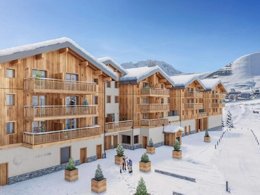 Camping Pas Cher vous présente avec son site Officiel campingpascher.fr, la Résidence MMV ALPE D'HUEZ Perle D'Alba, située sur la commune de Huez dans le département Isère (Rhône Alpes) en France. La résidence MMV ALPE D'HUEZ Perle D'Alba vous propose un hébergement de type appartement de 65 m² pour 8 personnes (télévision). L'établissement vous propose 8 autres types d'hébergements. Découvrez tous nos séjours à petits prix dans la commune et aux alentours de Huez du département : Isère (Rhône Alpes). Piscine chauffée, Piscine couverte, Salle de jeux vidéo,... En savoir plus : cliquez-ICI.