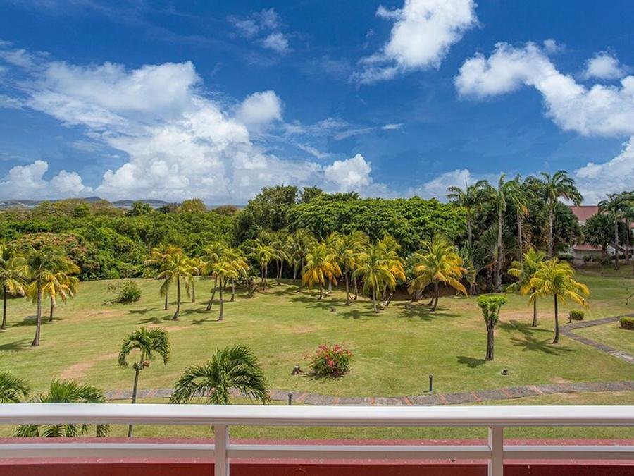 Camping Pas Cher vous présente avec son site Officiel campingpascher.fr, le Village vacances Pierre & Vacances Village Sainte-Luce Martinique classé 3 étoiles, situé sur la commune de Sainte Luce dans le département Loire-atlantique (Pays De La Loire) en France. Le village vacances Pierre & Vacances Village Sainte-Luce Martinique, vous présente un hébergement de type appartement de 54 m² pour 6 personnes avec climatisation et télévision. Le village vacances Pierre & Vacances Village Sainte-Luce Martinique vous propose du vendredi 08 octobre au vendredi 15 octobre 2027 pour 7 nuits à 1288€. Cette location propose 14 dates différentes pour réserver votre séjour. Découvrez également les 5 autres gammes d'hébergements du village vacances. Mer, Piscine extérieure, Animations familiales, Club ados, Club enfants, Aire de jeux enfants, Court de tennis, Ping-pong, Plongée, Terrain de beach-volley, Tir à l’arc, Dépôt de pain, Restaurant, Épicerie,... En savoir plus : cliquez-ICI.